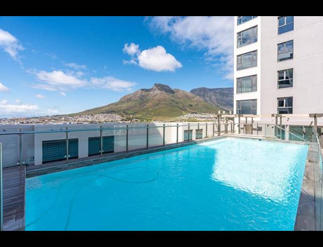 2 BEDROOM APARTMENT FOR SALE IN CAPE TOWN CITY CENTRE